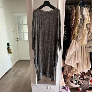 Black Crane Linen dress